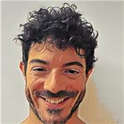 Professore d'orchestra impartisce lezioni di contrabbasso, teoria e solfeggio, armonia e storia della musica